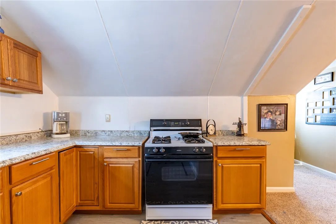 82 Barnard Street, Greece, New York 14616, Greece, New York 14616, 2 Bedrooms Bedrooms, ,2 BathroomsBathrooms,Residential,For Sale,82 Barnard Street, Greece, New York 14616,R1620706