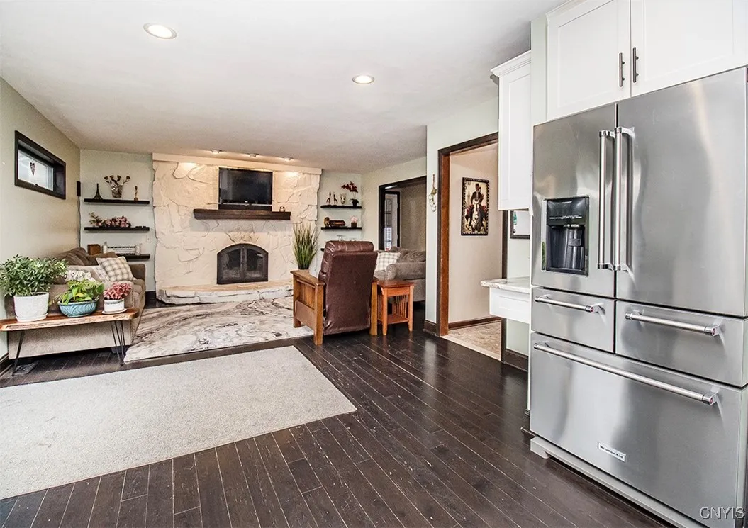 6015 Lisi Gardens Drive, Cicero, New York 13212, Cicero, New York 13212, 5 Bedrooms Bedrooms, 9 Rooms Rooms,3 BathroomsBathrooms,Residential,For Sale,6015 Lisi Gardens Drive, Cicero, New York 13212,S1621805