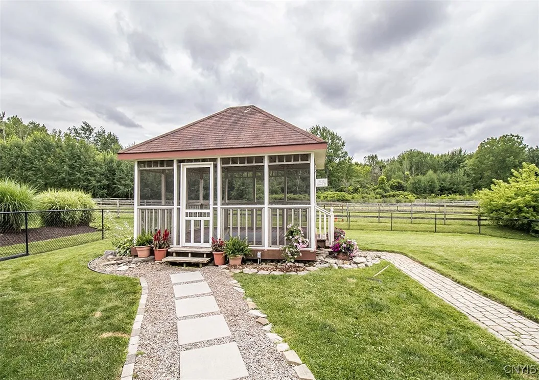 6015 Lisi Gardens Drive, Cicero, New York 13212, Cicero, New York 13212, 5 Bedrooms Bedrooms, 9 Rooms Rooms,3 BathroomsBathrooms,Residential,For Sale,6015 Lisi Gardens Drive, Cicero, New York 13212,S1621805