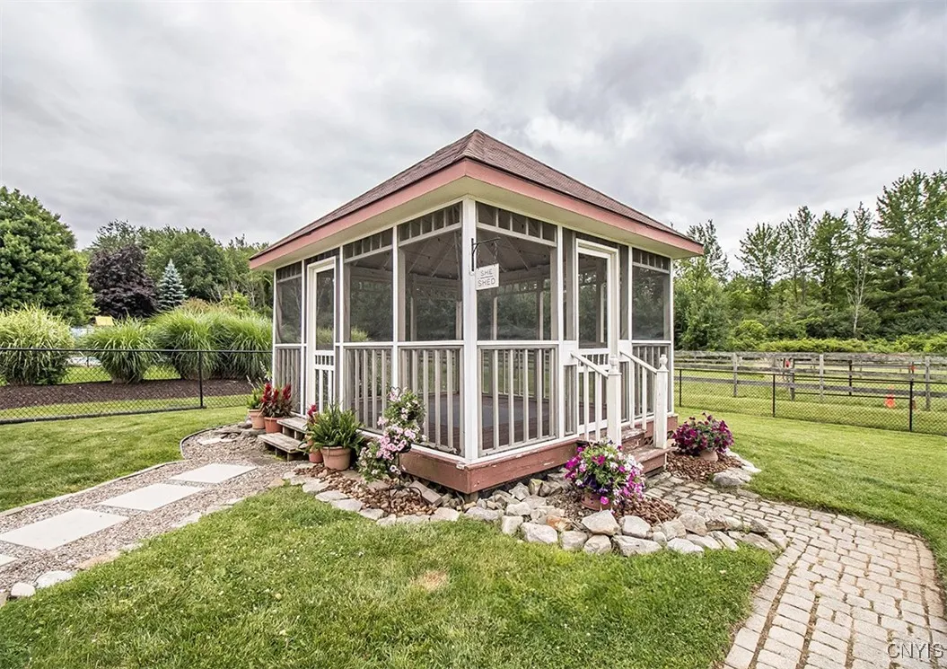 6015 Lisi Gardens Drive, Cicero, New York 13212, Cicero, New York 13212, 5 Bedrooms Bedrooms, 9 Rooms Rooms,3 BathroomsBathrooms,Residential,For Sale,6015 Lisi Gardens Drive, Cicero, New York 13212,S1621805