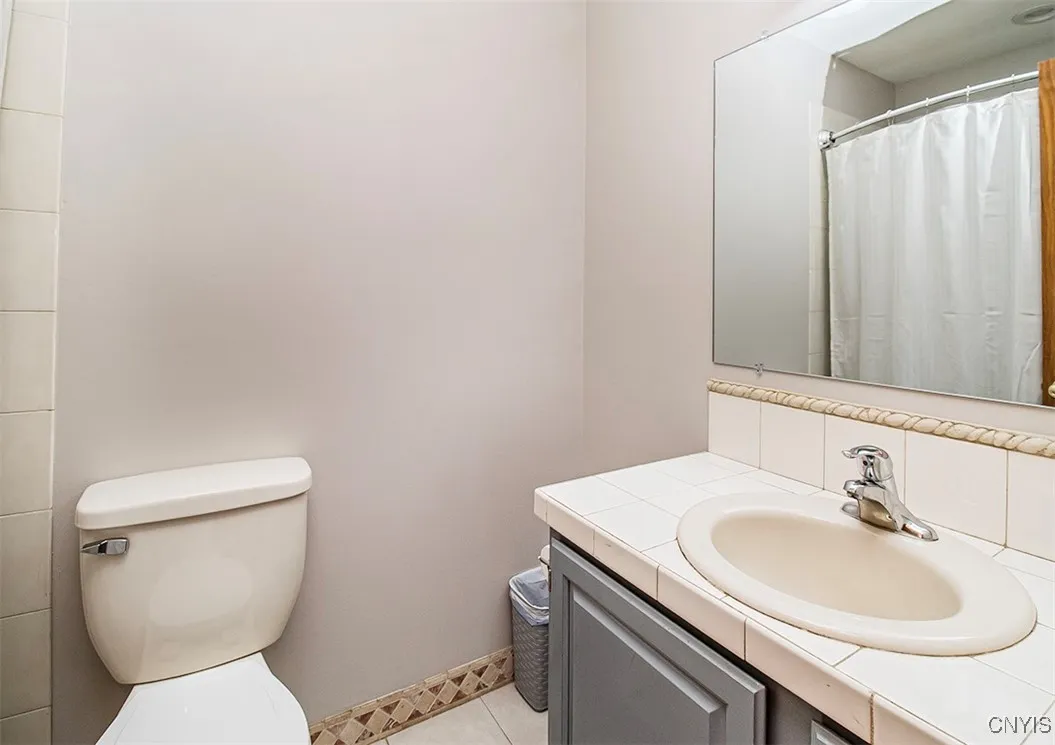 6015 Lisi Gardens Drive, Cicero, New York 13212, Cicero, New York 13212, 5 Bedrooms Bedrooms, 9 Rooms Rooms,3 BathroomsBathrooms,Residential,For Sale,6015 Lisi Gardens Drive, Cicero, New York 13212,S1621805