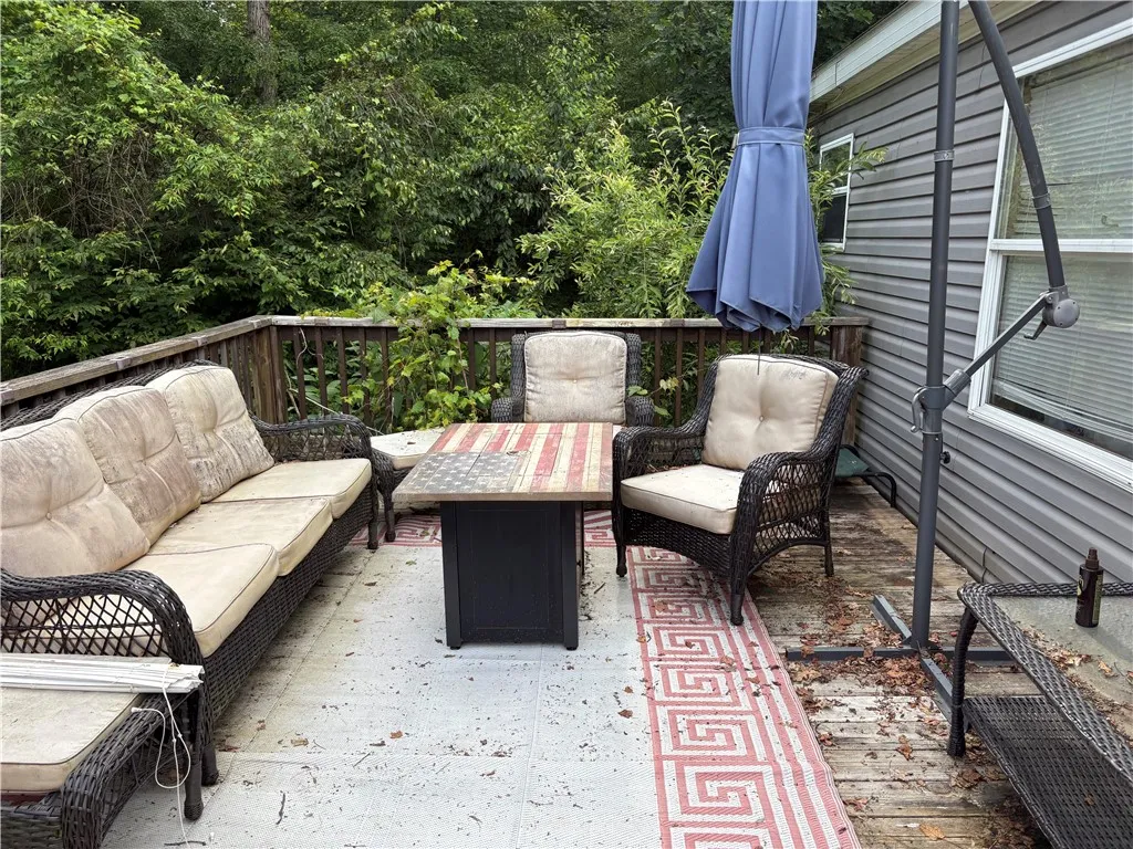 back deck will be pressure washed