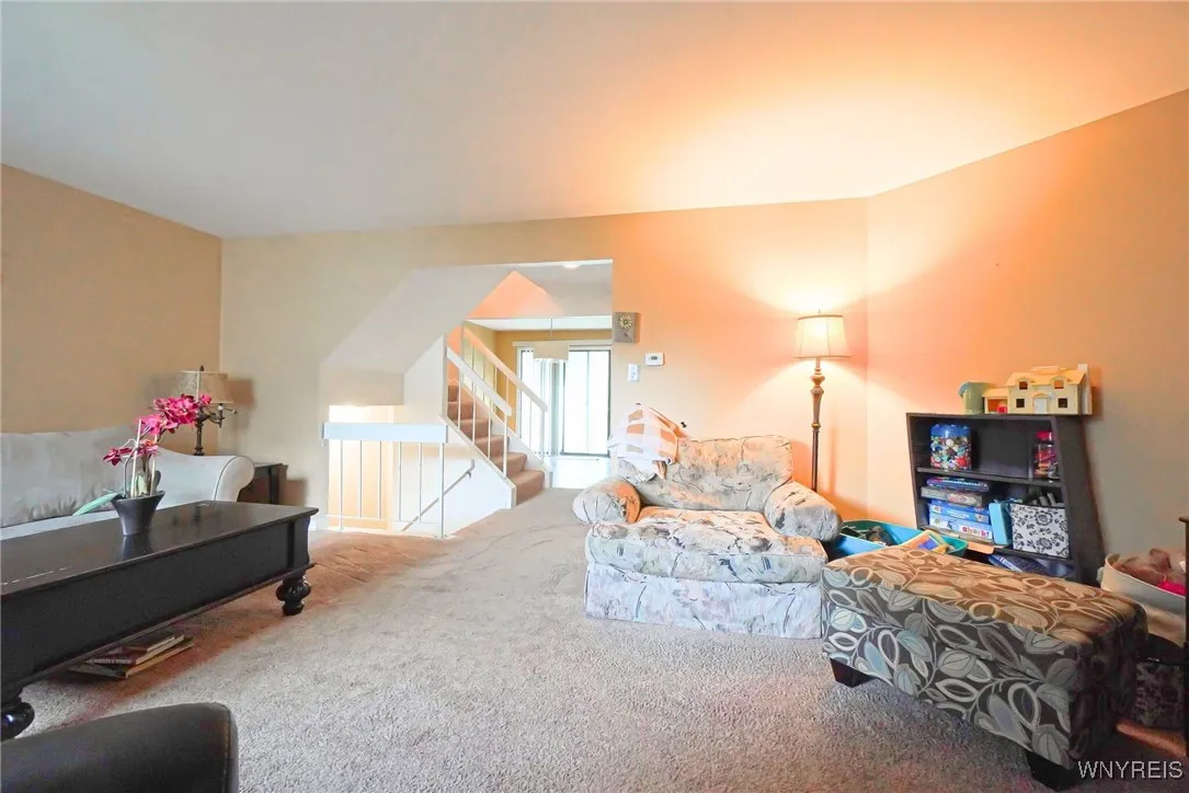 1104 Netherton Court, Amherst, New York 14051, Amherst, New York 14051, 3 Bedrooms Bedrooms, 7 Rooms Rooms,2 BathroomsBathrooms,Residential,For Sale,1104 Netherton Court, Amherst, New York 14051,B1621760