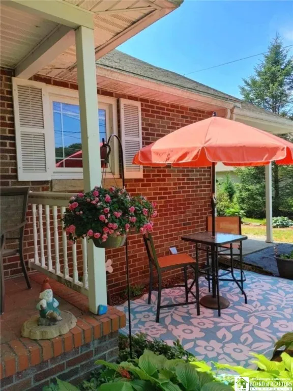 410 Chestnut Street, Pomfret, New York 14063, Pomfret, New York 14063, 4 Bedrooms Bedrooms, ,3 BathroomsBathrooms,Residential,For Sale,410 Chestnut Street, Pomfret, New York 14063,R1621759