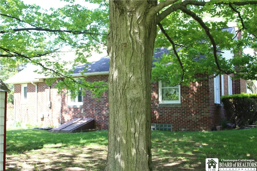 410 Chestnut Street, Pomfret, New York 14063, Pomfret, New York 14063, 4 Bedrooms Bedrooms, ,3 BathroomsBathrooms,Residential,For Sale,410 Chestnut Street, Pomfret, New York 14063,R1621759