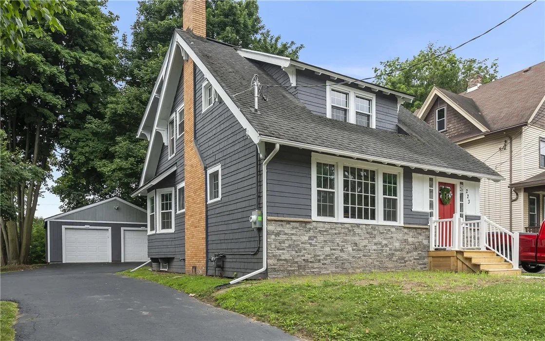 223 Denise Road, Rochester, New York 14612, Rochester, New York 14612, 3 Bedrooms Bedrooms, 8 Rooms Rooms,1 BathroomBathrooms,Residential,For Sale,223 Denise Road, Rochester, New York 14612,R1620132