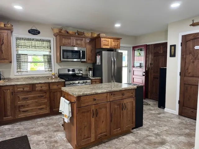 8 Park Lane, Wellsville, New York 14895, Wellsville, New York 14895, 3 Bedrooms Bedrooms, 8 Rooms Rooms,2 BathroomsBathrooms,Residential,For Sale,8 Park Lane, Wellsville, New York 14895,R1621327