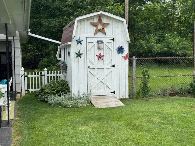 8 Park Lane, Wellsville, New York 14895, Wellsville, New York 14895, 3 Bedrooms Bedrooms, 8 Rooms Rooms,2 BathroomsBathrooms,Residential,For Sale,8 Park Lane, Wellsville, New York 14895,R1621327