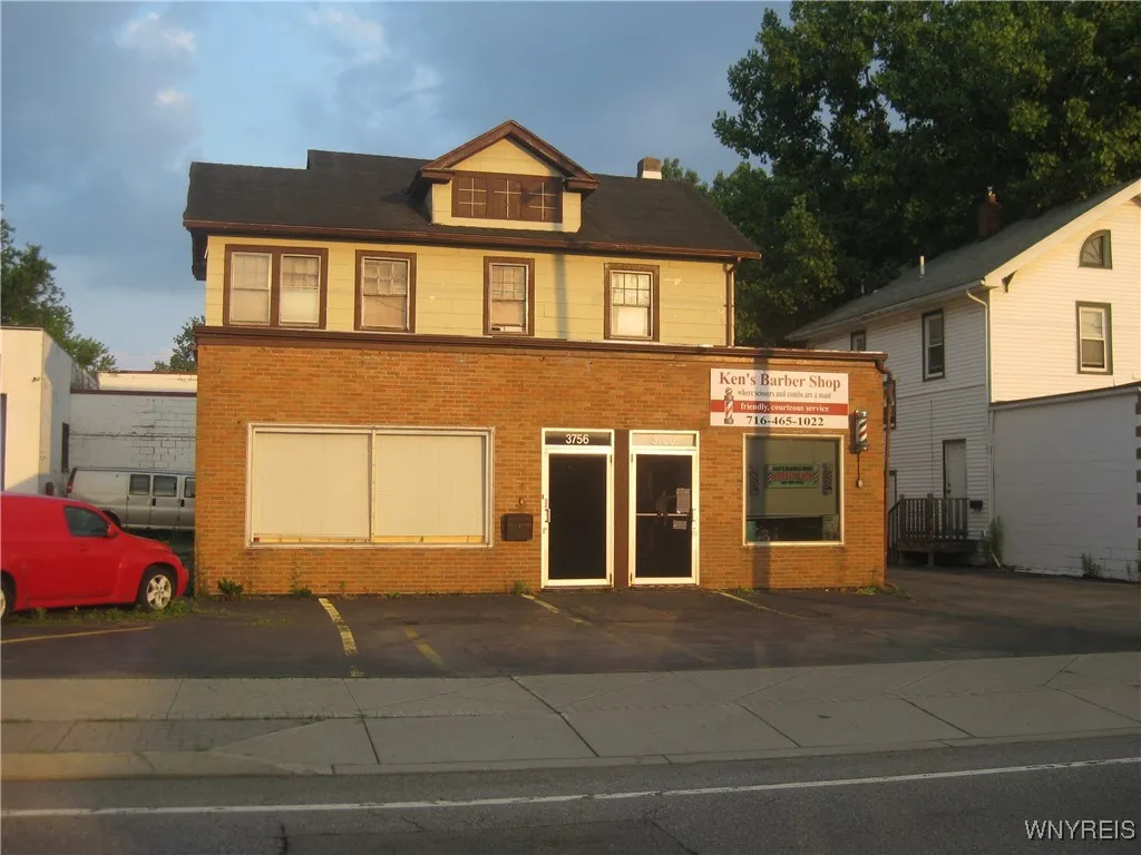 3760 Harlem Road, Cheektowaga, New York 14215, Cheektowaga, New York 14215, 5 Rooms Rooms,Commercial Sale,For Sale,3760 Harlem Road, Cheektowaga, New York 14215,B1620671