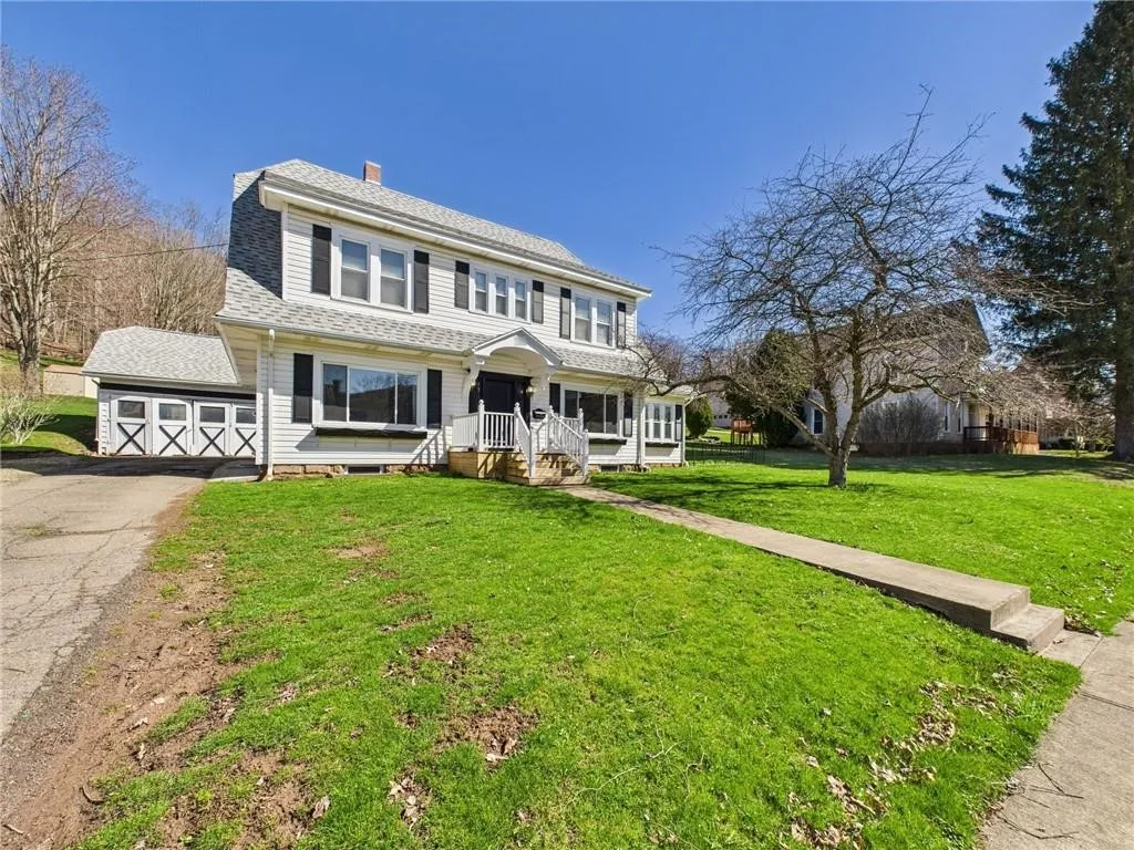 1010 West Main Street, Smethport Boro, Pennsylvani, Smethport Boro, Pennsylvania 16749, 4 Bedrooms Bedrooms, 10 Rooms Rooms,2 BathroomsBathrooms,Residential,For Sale,1010 West Main Street, Smethport Boro, Pennsylvani,R1621063