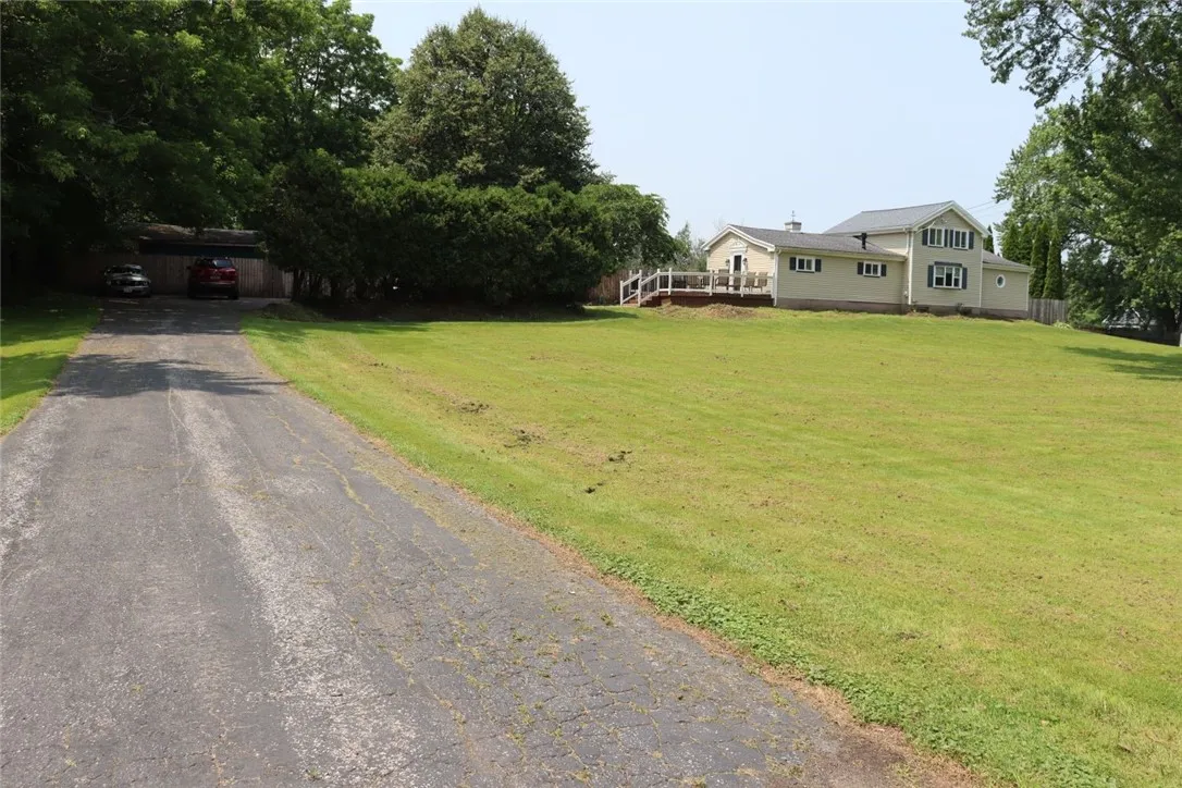 697 North Greece Road, Greece, New York 14626, Greece, New York 14626, 3 Bedrooms Bedrooms, 8 Rooms Rooms,1 BathroomBathrooms,Residential,For Sale,697 North Greece Road, Greece, New York 14626,R1620454