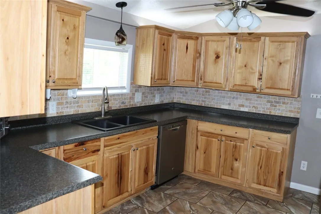 697 North Greece Road, Greece, New York 14626, Greece, New York 14626, 3 Bedrooms Bedrooms, 8 Rooms Rooms,1 BathroomBathrooms,Residential,For Sale,697 North Greece Road, Greece, New York 14626,R1620454