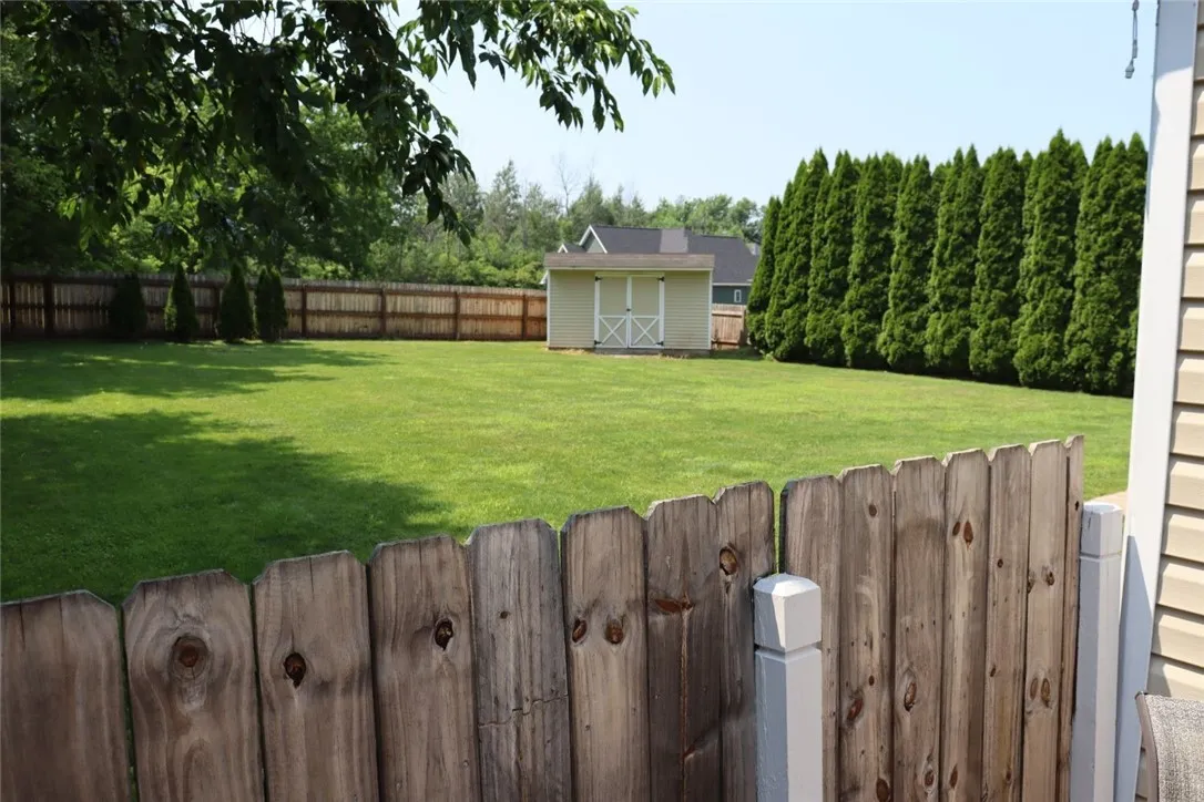 697 North Greece Road, Greece, New York 14626, Greece, New York 14626, 3 Bedrooms Bedrooms, 8 Rooms Rooms,1 BathroomBathrooms,Residential,For Sale,697 North Greece Road, Greece, New York 14626,R1620454