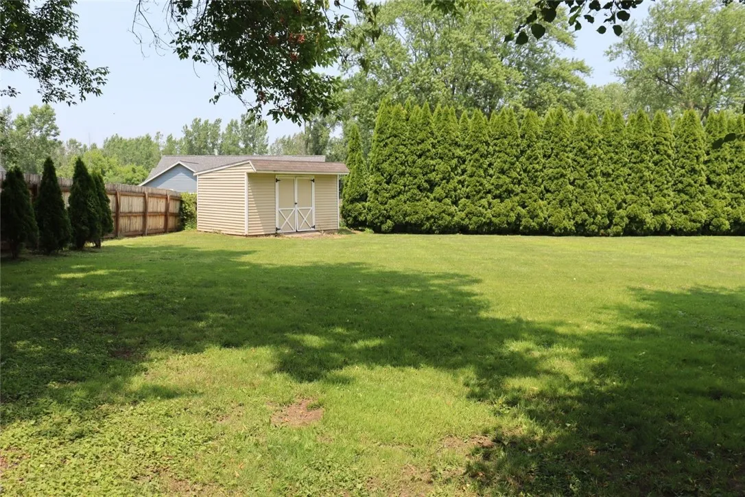 697 North Greece Road, Greece, New York 14626, Greece, New York 14626, 3 Bedrooms Bedrooms, 8 Rooms Rooms,1 BathroomBathrooms,Residential,For Sale,697 North Greece Road, Greece, New York 14626,R1620454