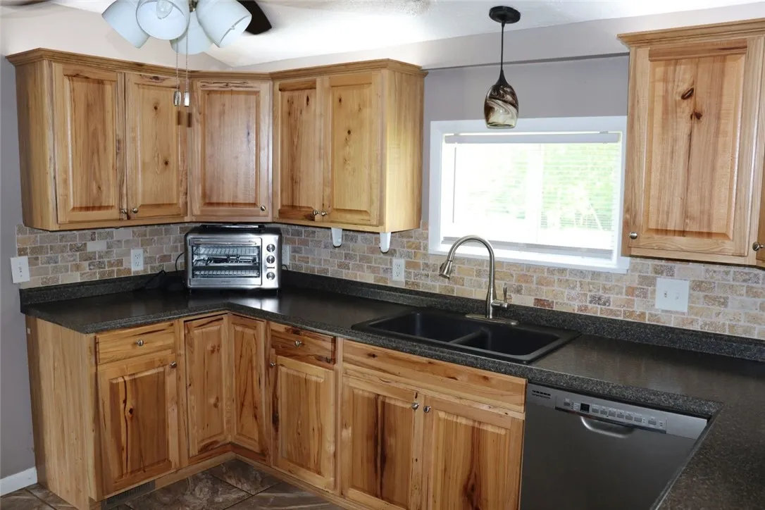 697 North Greece Road, Greece, New York 14626, Greece, New York 14626, 3 Bedrooms Bedrooms, 8 Rooms Rooms,1 BathroomBathrooms,Residential,For Sale,697 North Greece Road, Greece, New York 14626,R1620454