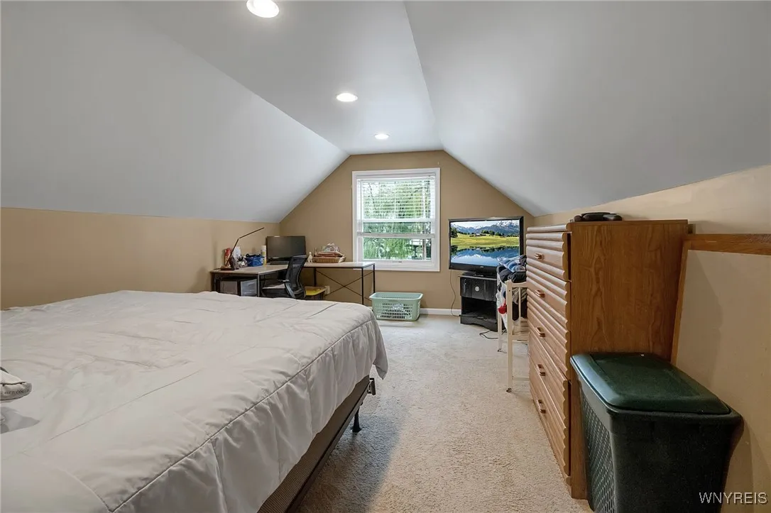 1007 87th Street, Niagara Falls, New York 14304, Niagara Falls, New York 14304, 3 Bedrooms Bedrooms, 7 Rooms Rooms,2 BathroomsBathrooms,Residential,For Sale,1007 87th Street, Niagara Falls, New York 14304,B1621776
