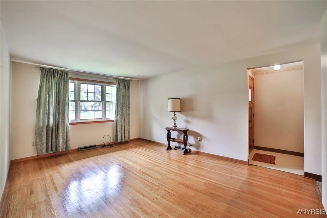 1416 Forbes Street, North Tonawanda, New York 1412, North Tonawanda, New York 14120, 3 Bedrooms Bedrooms, 6 Rooms Rooms,2 BathroomsBathrooms,Residential,For Sale,1416 Forbes Street, North Tonawanda, New York 1412,B1621720
