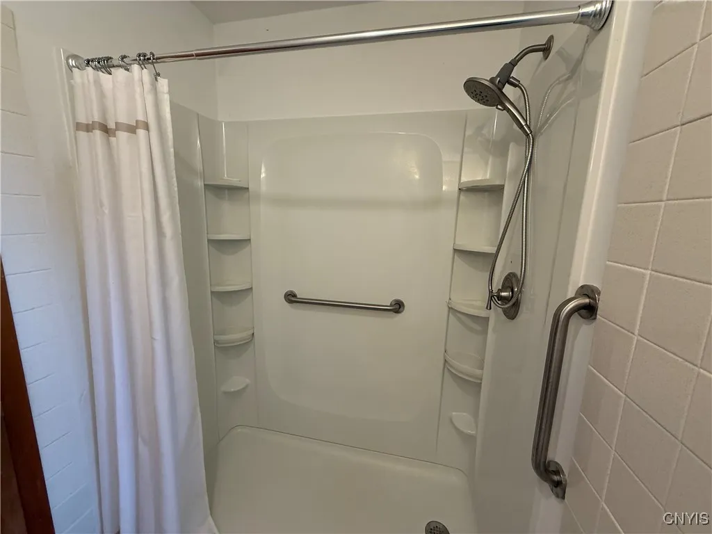 2359 Sands Road, Camillus, New York 13031, Camillus, New York 13031, 3 Bedrooms Bedrooms, 6 Rooms Rooms,1 BathroomBathrooms,Residential,For Sale,2359 Sands Road, Camillus, New York 13031,S1621295