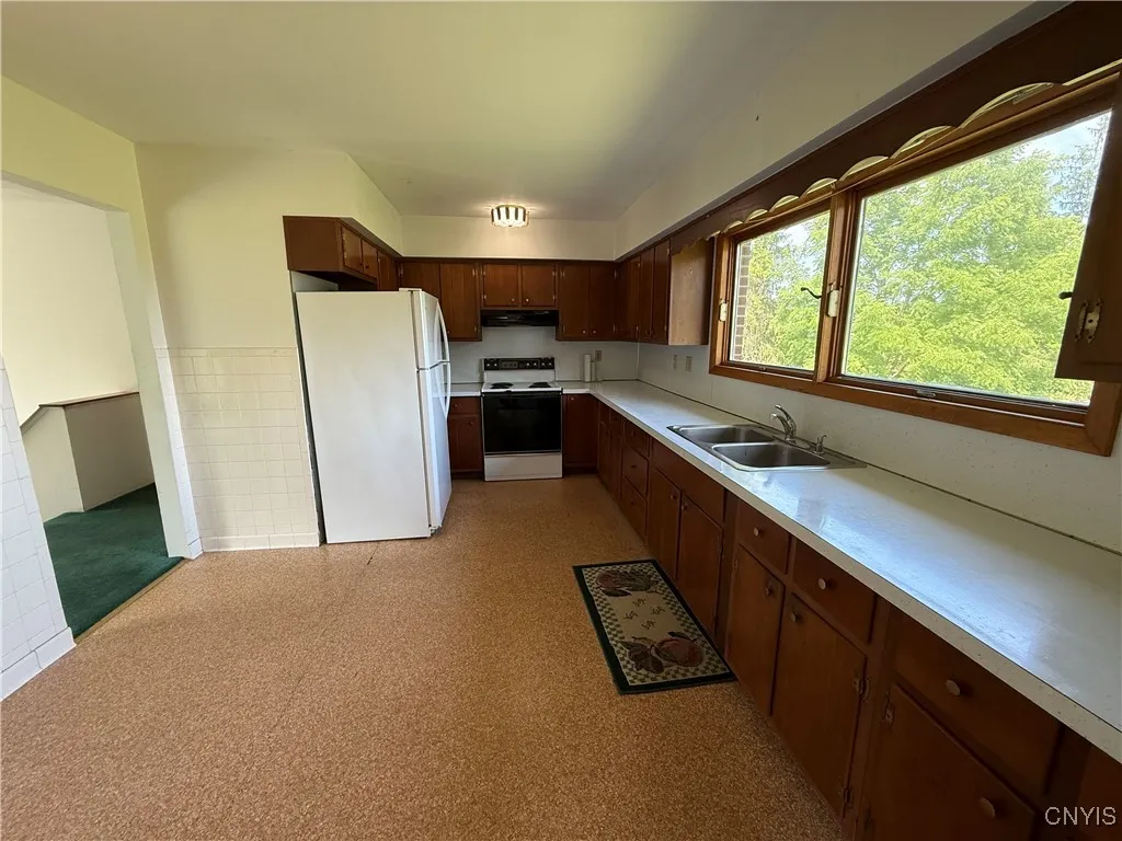 2359 Sands Road, Camillus, New York 13031, Camillus, New York 13031, 3 Bedrooms Bedrooms, 6 Rooms Rooms,1 BathroomBathrooms,Residential,For Sale,2359 Sands Road, Camillus, New York 13031,S1621295