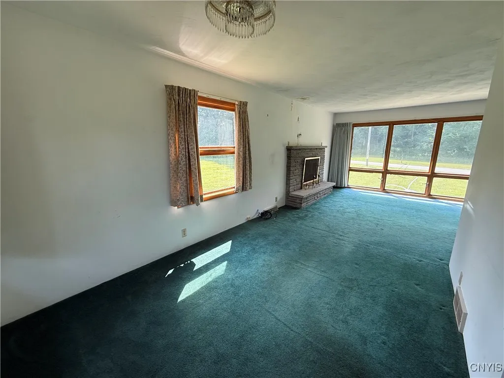 2359 Sands Road, Camillus, New York 13031, Camillus, New York 13031, 3 Bedrooms Bedrooms, 6 Rooms Rooms,1 BathroomBathrooms,Residential,For Sale,2359 Sands Road, Camillus, New York 13031,S1621295