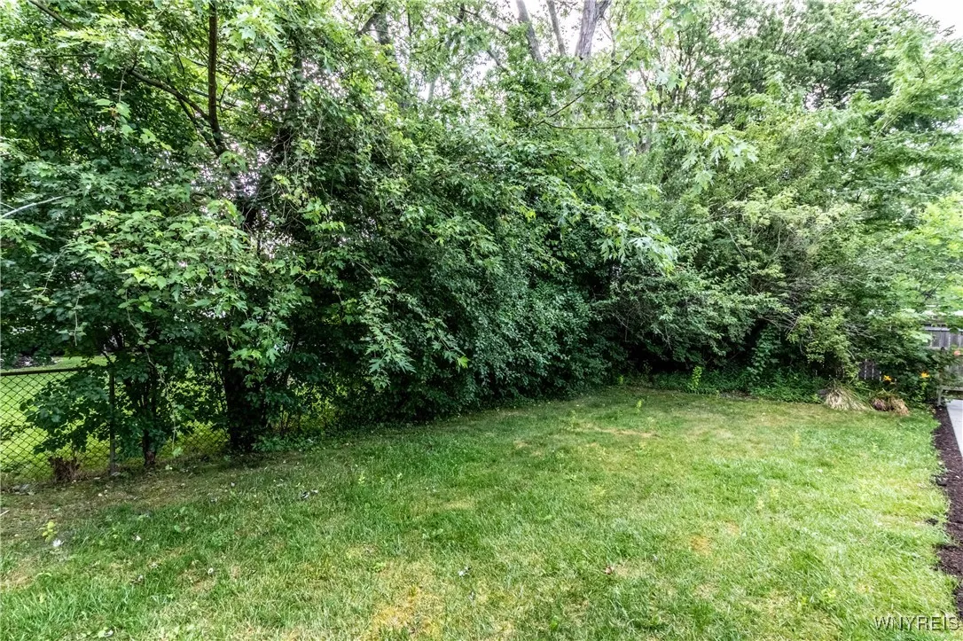 539 Windermere Boulevard, Amherst, New York 14226, Amherst, New York 14226, 4 Bedrooms Bedrooms, 9 Rooms Rooms,1 BathroomBathrooms,Residential,For Sale,539 Windermere Boulevard, Amherst, New York 14226,B1621185