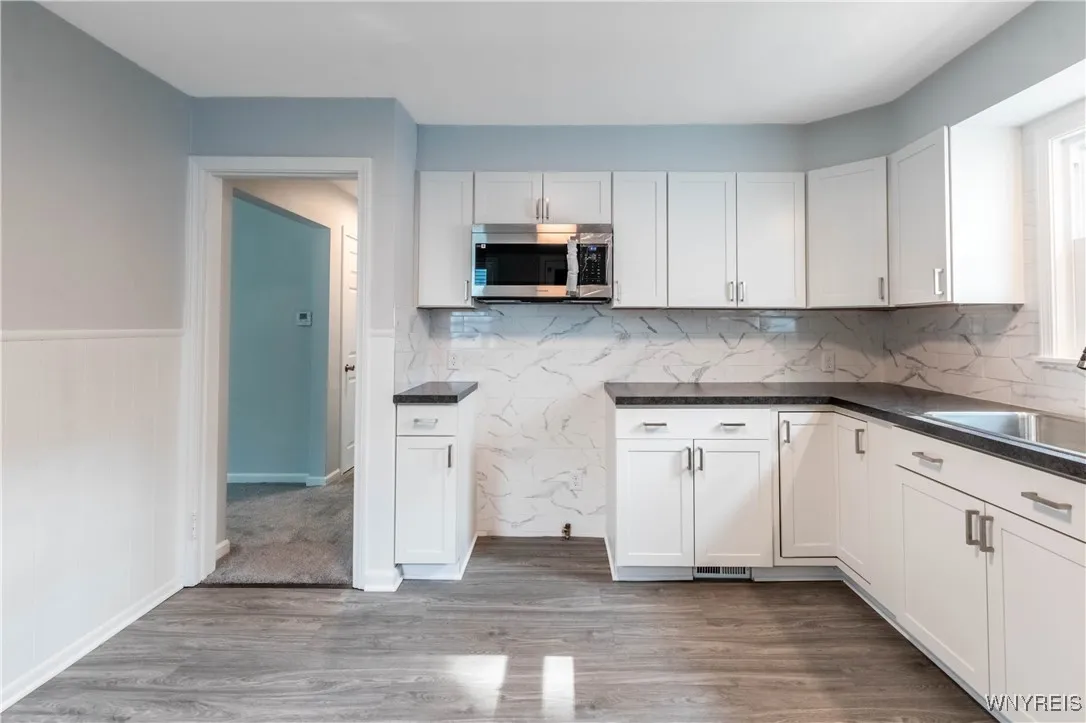 539 Windermere Boulevard, Amherst, New York 14226, Amherst, New York 14226, 4 Bedrooms Bedrooms, 9 Rooms Rooms,1 BathroomBathrooms,Residential,For Sale,539 Windermere Boulevard, Amherst, New York 14226,B1621185