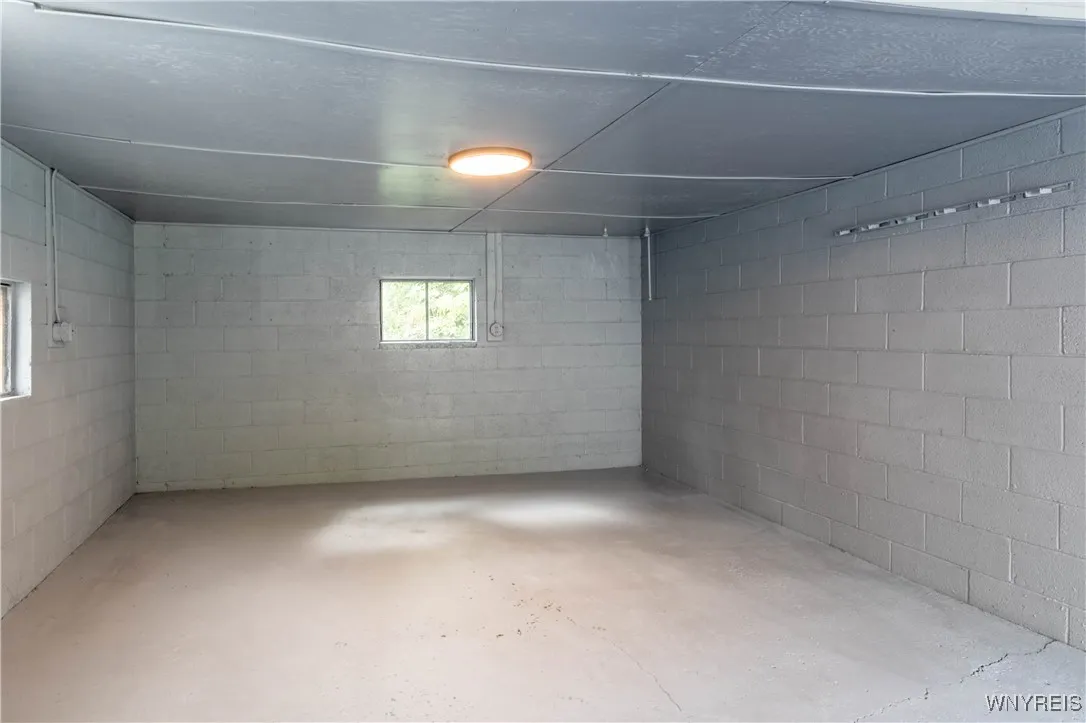 Clean Dry Garage