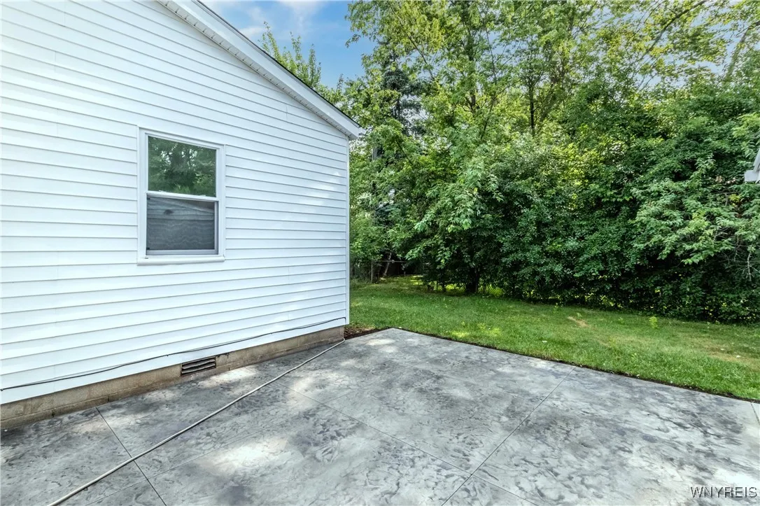 539 Windermere Boulevard, Amherst, New York 14226, Amherst, New York 14226, 4 Bedrooms Bedrooms, 9 Rooms Rooms,1 BathroomBathrooms,Residential,For Sale,539 Windermere Boulevard, Amherst, New York 14226,B1621185