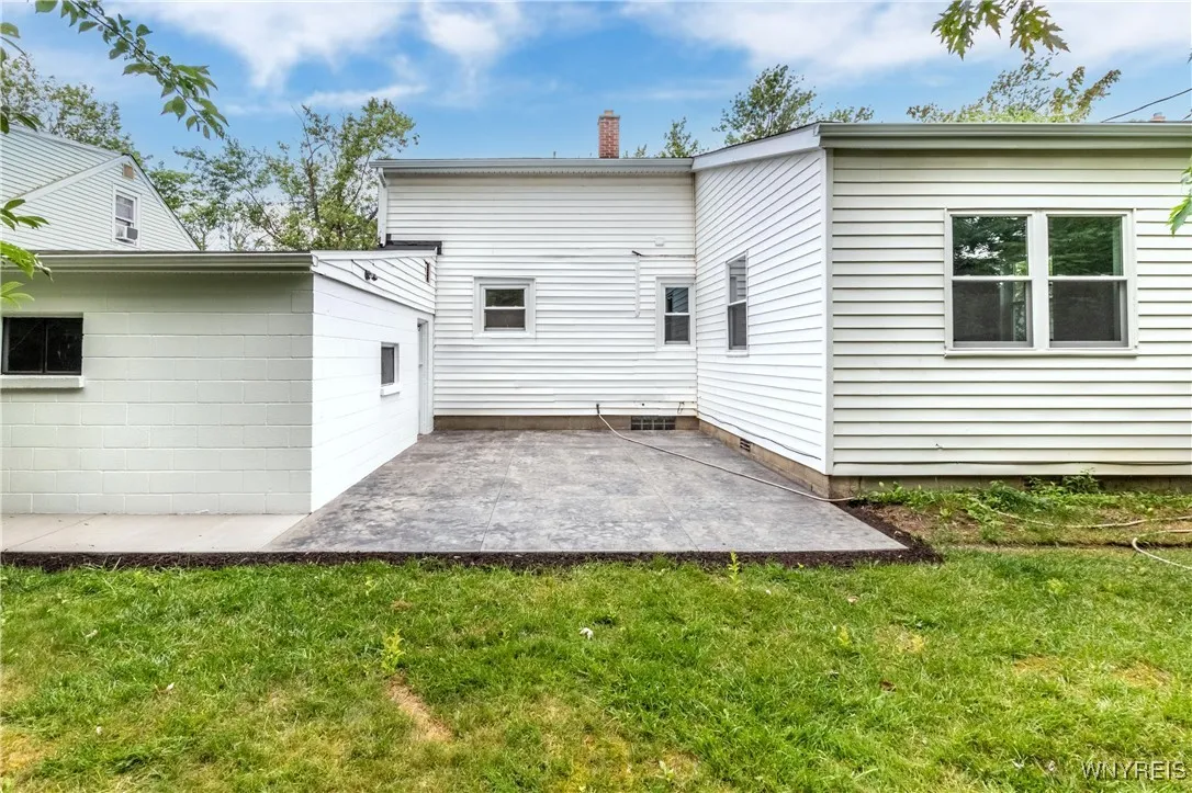 539 Windermere Boulevard, Amherst, New York 14226, Amherst, New York 14226, 4 Bedrooms Bedrooms, 9 Rooms Rooms,1 BathroomBathrooms,Residential,For Sale,539 Windermere Boulevard, Amherst, New York 14226,B1621185
