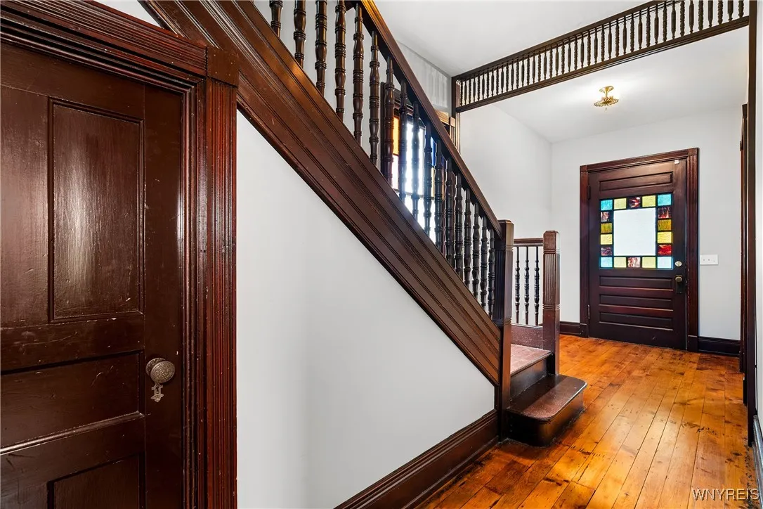 136 Prospect Avenue, Buffalo, New York 14201, Buffalo, New York 14201, 3 Bedrooms Bedrooms, 7 Rooms Rooms,2 BathroomsBathrooms,Residential Lease,For Rent,136 Prospect Avenue, Buffalo, New York 14201,B1620041
