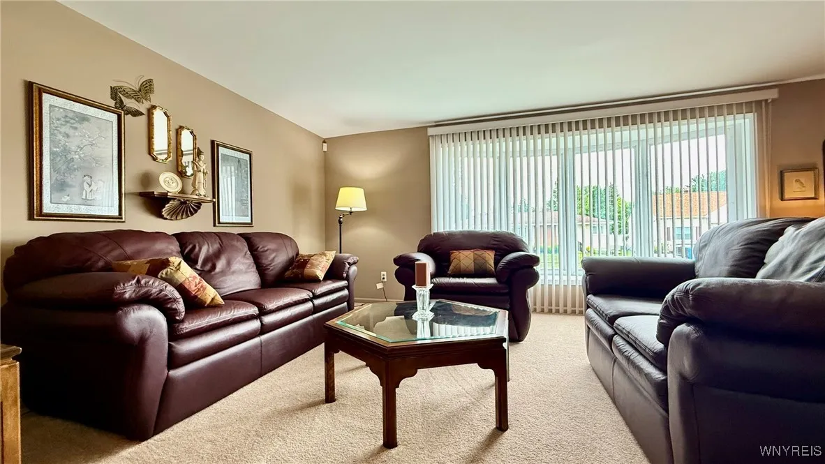 829 Deerfield Drive, North Tonawanda, New York 141, North Tonawanda, New York 14120, 4 Bedrooms Bedrooms, 10 Rooms Rooms,1 BathroomBathrooms,Residential,For Sale,829 Deerfield Drive, North Tonawanda, New York 141,B1621791