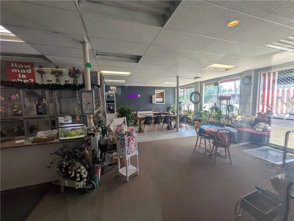 443 East Main Street, Bradford City, Pennsylvania, Bradford City, Pennsylvania 16701, ,Commercial Sale,For Sale,443 East Main Street, Bradford City, Pennsylvania ,R1621633