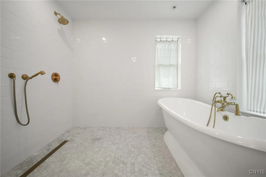 163 East Genesee Street, Skaneateles, New York 131, Skaneateles, New York 13152, 5 Bedrooms Bedrooms, 10 Rooms Rooms,4 BathroomsBathrooms,Residential,For Sale,163 East Genesee Street, Skaneateles, New York 131,S1621683