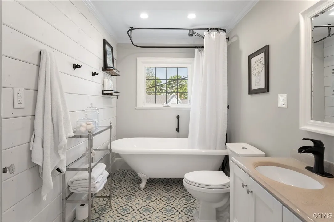 163 East Genesee Street, Skaneateles, New York 131, Skaneateles, New York 13152, 5 Bedrooms Bedrooms, 10 Rooms Rooms,4 BathroomsBathrooms,Residential,For Sale,163 East Genesee Street, Skaneateles, New York 131,S1621683