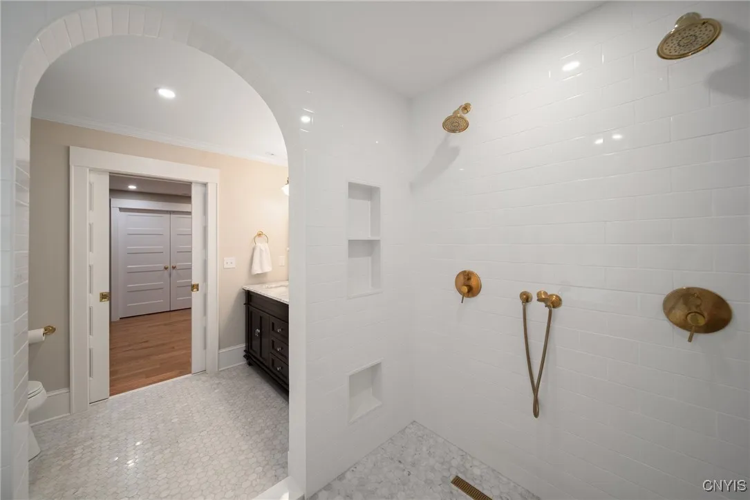 163 East Genesee Street, Skaneateles, New York 131, Skaneateles, New York 13152, 5 Bedrooms Bedrooms, 10 Rooms Rooms,4 BathroomsBathrooms,Residential,For Sale,163 East Genesee Street, Skaneateles, New York 131,S1621683