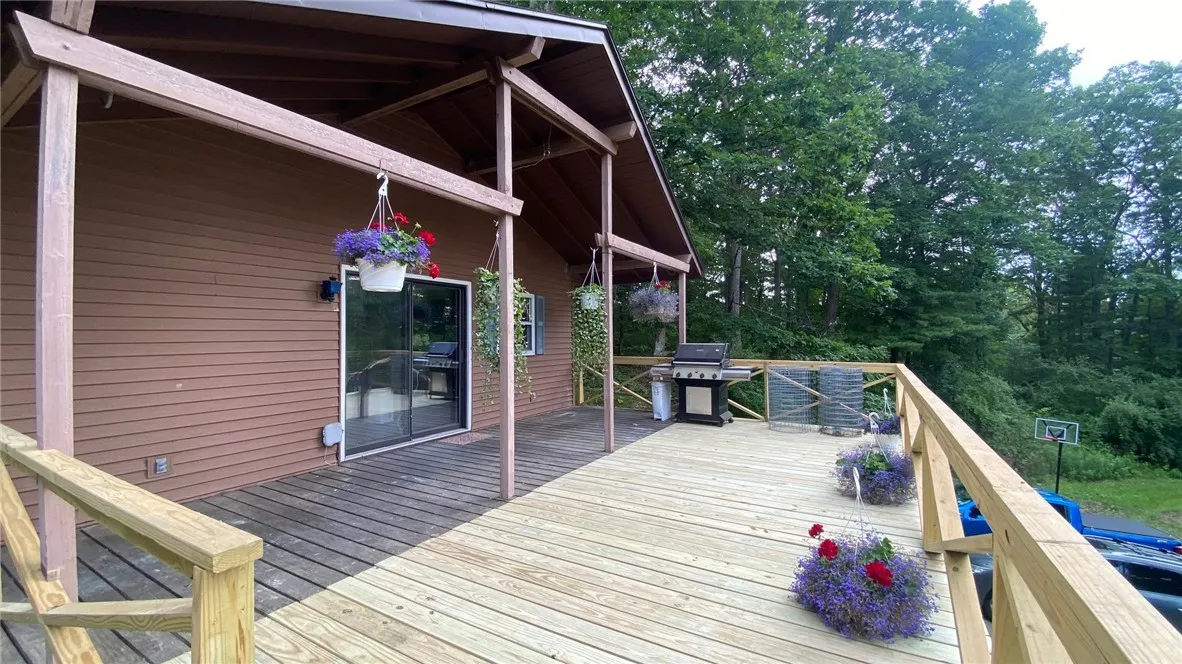 1221 Garden Lane, Middlesex, New York 14507, Middlesex, New York 14507, 3 Bedrooms Bedrooms, 8 Rooms Rooms,2 BathroomsBathrooms,Residential,For Sale,1221 Garden Lane, Middlesex, New York 14507,R1621786