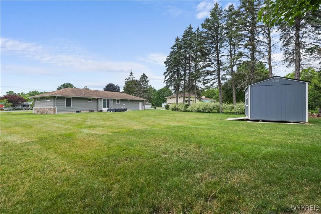 1203 Greenfield Drive, Alden, New York 14004, Alden, New York 14004, 3 Bedrooms Bedrooms, 6 Rooms Rooms,1 BathroomBathrooms,Residential,For Sale,1203 Greenfield Drive, Alden, New York 14004,B1620977