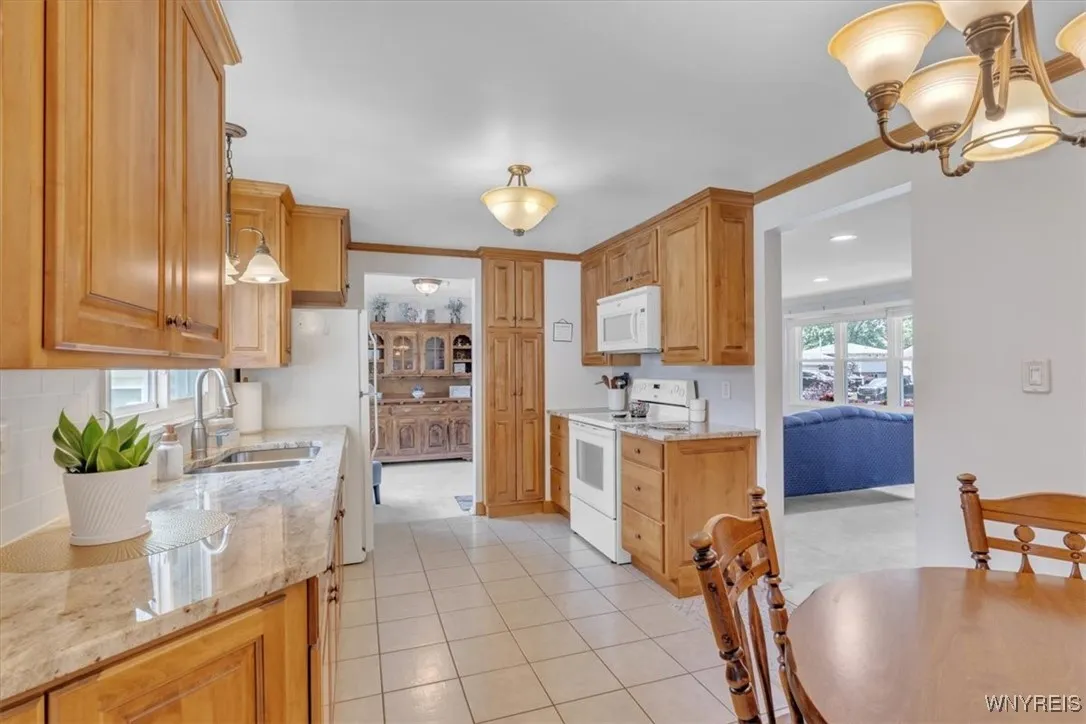48 Woodbury Drive, Lockport City, New York 14094, Lockport City, New York 14094, 3 Bedrooms Bedrooms, 7 Rooms Rooms,1 BathroomBathrooms,Residential,Closed,48 Woodbury Drive, Lockport City, New York 14094,0,B1617663