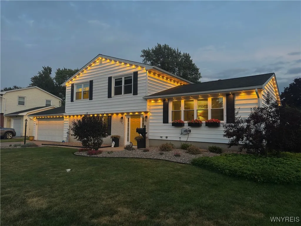 48 Woodbury Drive, Lockport City, New York 14094, Lockport City, New York 14094, 3 Bedrooms Bedrooms, 7 Rooms Rooms,1 BathroomBathrooms,Residential,Closed,48 Woodbury Drive, Lockport City, New York 14094,0,B1617663