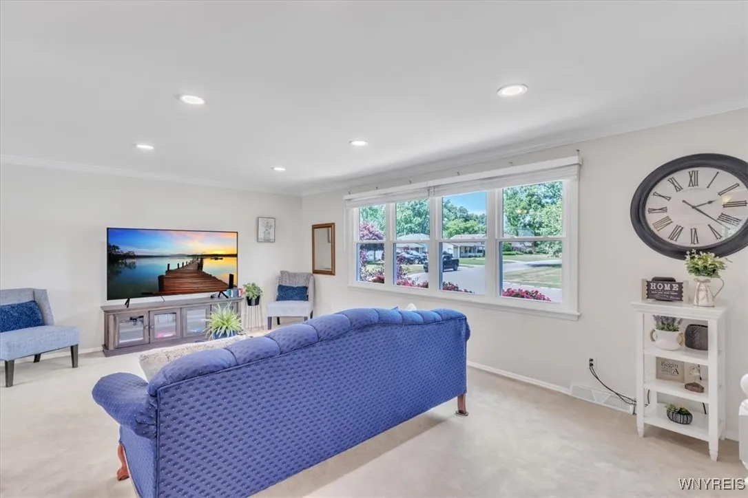 48 Woodbury Drive, Lockport City, New York 14094, Lockport City, New York 14094, 3 Bedrooms Bedrooms, 7 Rooms Rooms,1 BathroomBathrooms,Residential,Closed,48 Woodbury Drive, Lockport City, New York 14094,0,B1617663