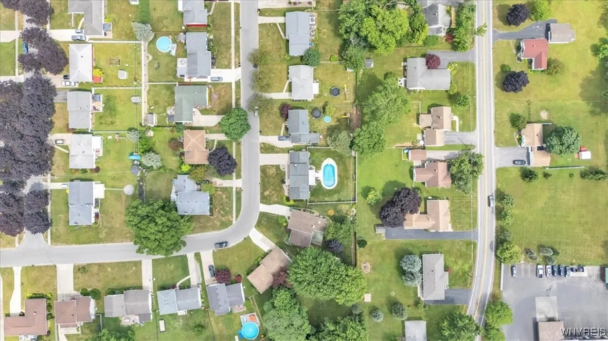 48 Woodbury Drive, Lockport City, New York 14094, Lockport City, New York 14094, 3 Bedrooms Bedrooms, 7 Rooms Rooms,1 BathroomBathrooms,Residential,Closed,48 Woodbury Drive, Lockport City, New York 14094,0,B1617663