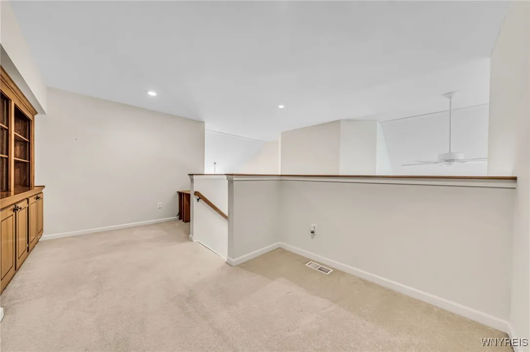 70 Haverford Lane, Amherst, New York 14221, Amherst, New York 14221, 3 Bedrooms Bedrooms, 11 Rooms Rooms,2 BathroomsBathrooms,Residential,For Sale,70 Haverford Lane, Amherst, New York 14221,B1621370