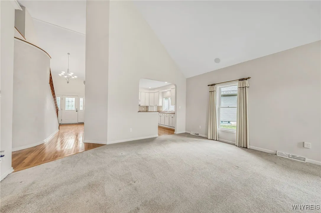 70 Haverford Lane, Amherst, New York 14221, Amherst, New York 14221, 3 Bedrooms Bedrooms, 11 Rooms Rooms,2 BathroomsBathrooms,Residential,For Sale,70 Haverford Lane, Amherst, New York 14221,B1621370