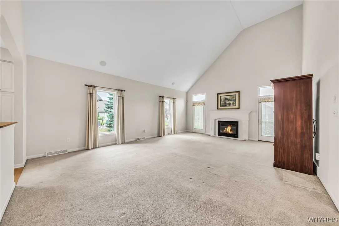 70 Haverford Lane, Amherst, New York 14221, Amherst, New York 14221, 3 Bedrooms Bedrooms, 11 Rooms Rooms,2 BathroomsBathrooms,Residential,For Sale,70 Haverford Lane, Amherst, New York 14221,B1621370