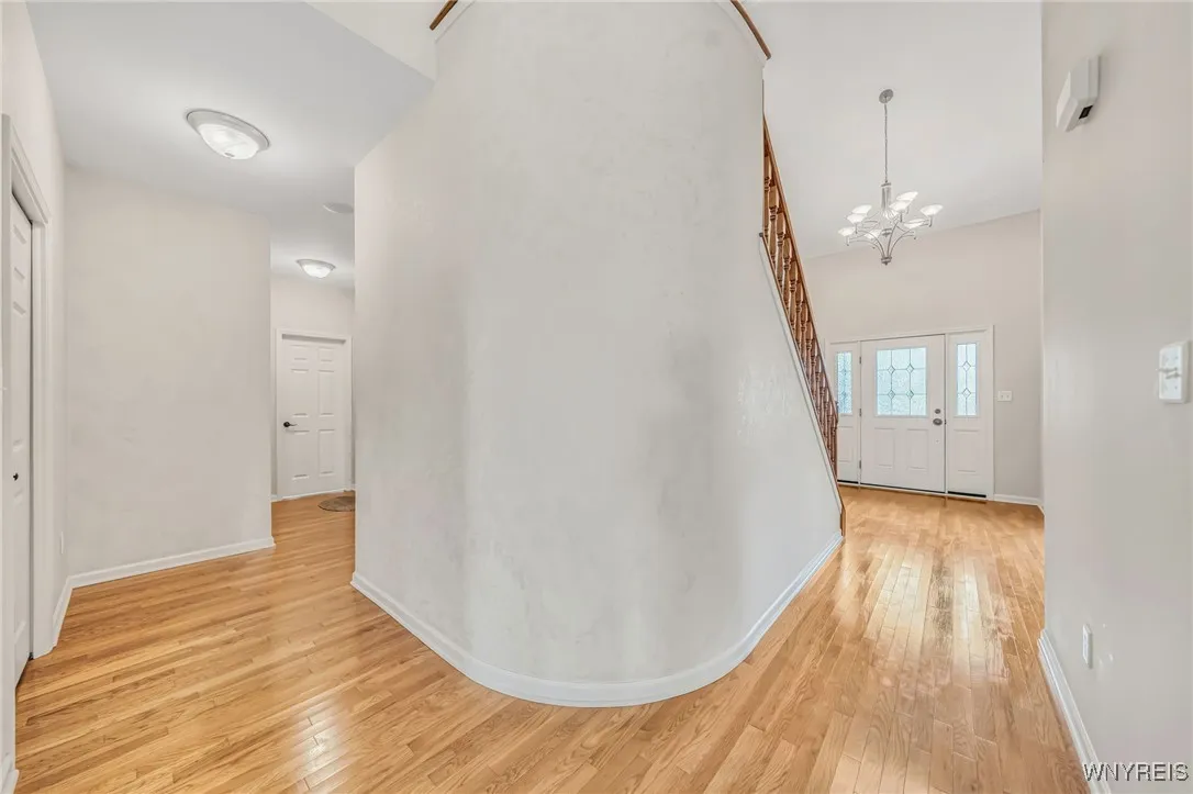 70 Haverford Lane, Amherst, New York 14221, Amherst, New York 14221, 3 Bedrooms Bedrooms, 11 Rooms Rooms,2 BathroomsBathrooms,Residential,For Sale,70 Haverford Lane, Amherst, New York 14221,B1621370