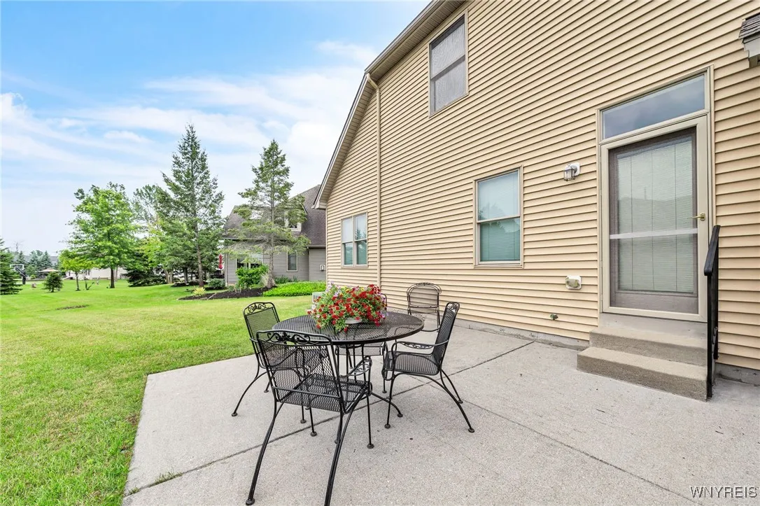 70 Haverford Lane, Amherst, New York 14221, Amherst, New York 14221, 3 Bedrooms Bedrooms, 11 Rooms Rooms,2 BathroomsBathrooms,Residential,For Sale,70 Haverford Lane, Amherst, New York 14221,B1621708