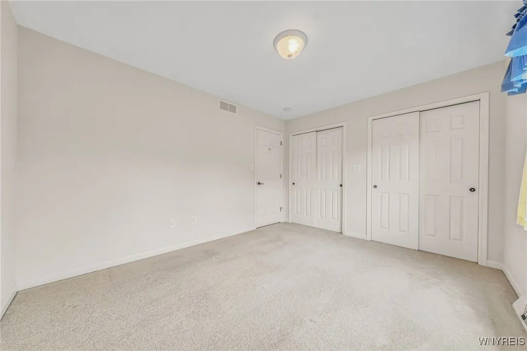 70 Haverford Lane, Amherst, New York 14221, Amherst, New York 14221, 3 Bedrooms Bedrooms, 11 Rooms Rooms,2 BathroomsBathrooms,Residential,For Sale,70 Haverford Lane, Amherst, New York 14221,B1621708