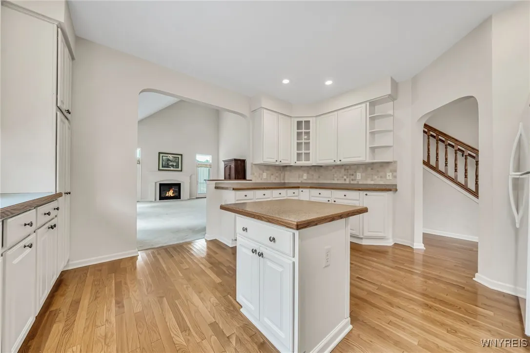 70 Haverford Lane, Amherst, New York 14221, Amherst, New York 14221, 3 Bedrooms Bedrooms, 11 Rooms Rooms,2 BathroomsBathrooms,Residential,For Sale,70 Haverford Lane, Amherst, New York 14221,B1621708