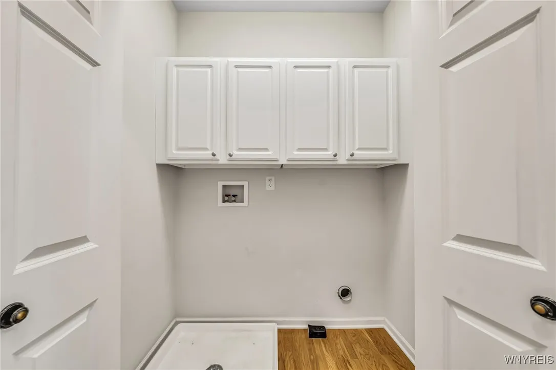 70 Haverford Lane, Amherst, New York 14221, Amherst, New York 14221, 3 Bedrooms Bedrooms, 11 Rooms Rooms,2 BathroomsBathrooms,Residential,For Sale,70 Haverford Lane, Amherst, New York 14221,B1621708
