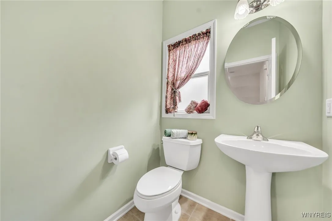 70 Haverford Lane, Amherst, New York 14221, Amherst, New York 14221, 3 Bedrooms Bedrooms, 11 Rooms Rooms,2 BathroomsBathrooms,Residential,For Sale,70 Haverford Lane, Amherst, New York 14221,B1621708